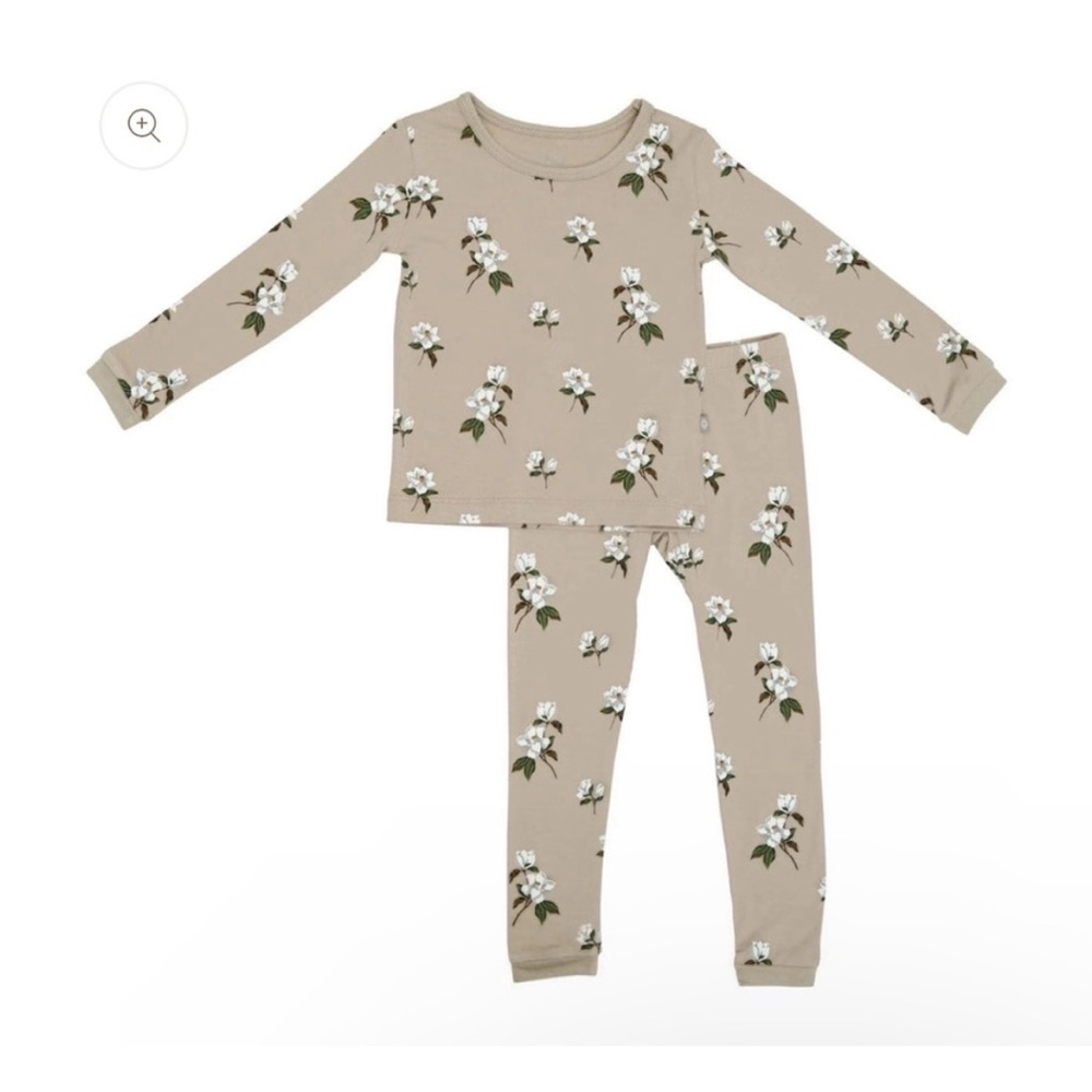 Kyte Baby Khaki Magnolia Two Piece Pajama Set 18-24m